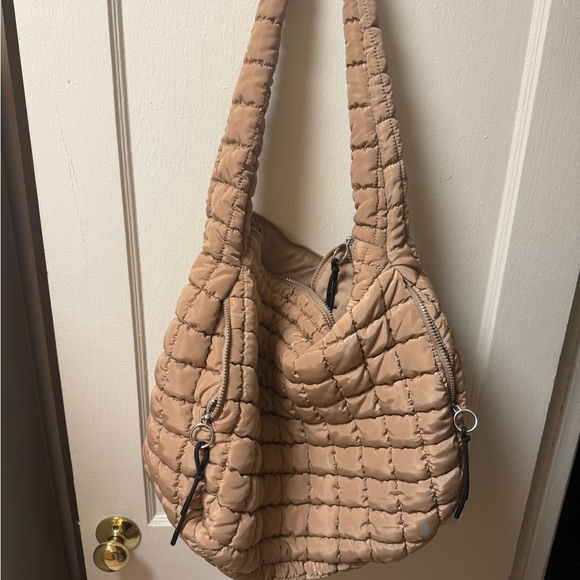 FP Movement Beige Quilted Women's Carryall Bag - Picture 6 of 7